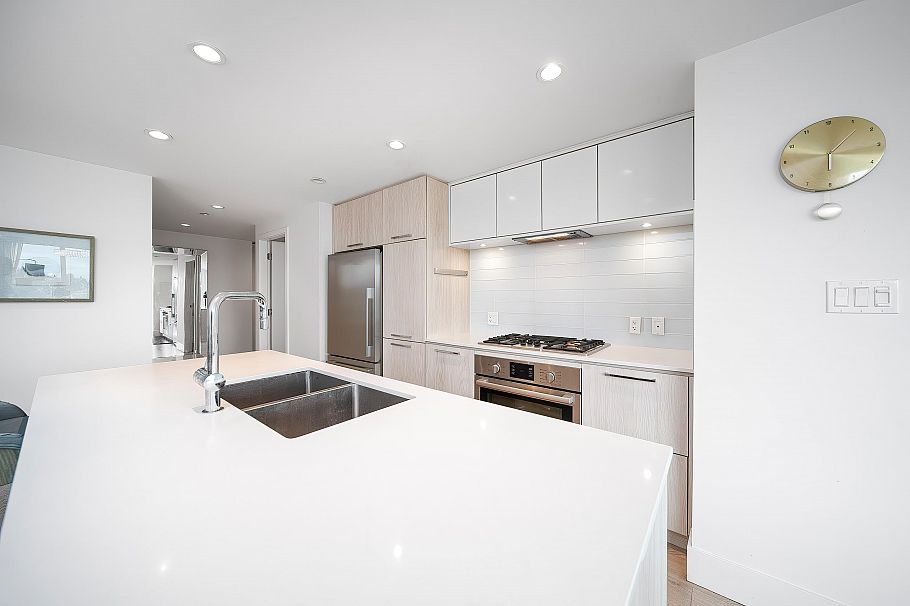 2007 680 Seylynn Cres North Vancouver, BC - 11