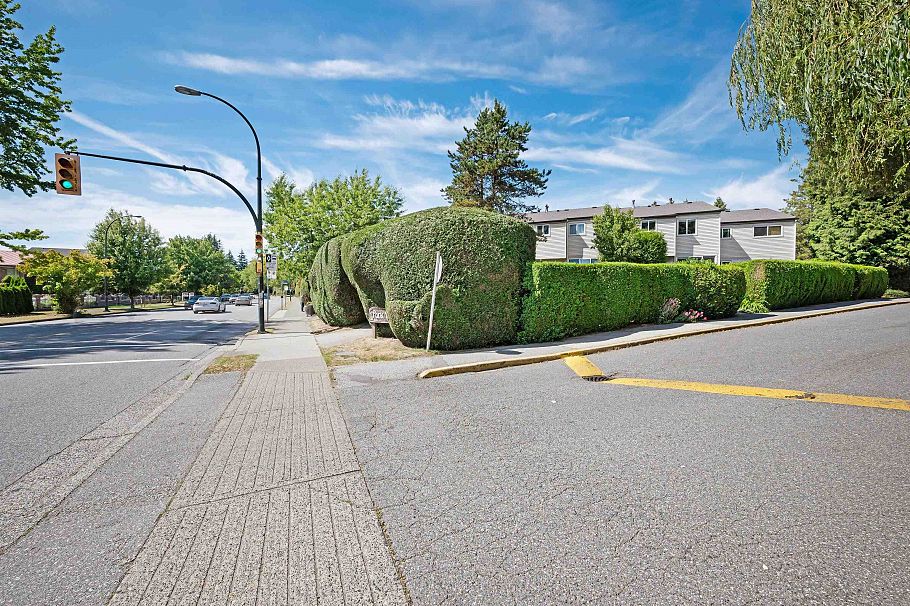 89 3441 E 49th Avenue Vancouver, BC - 1