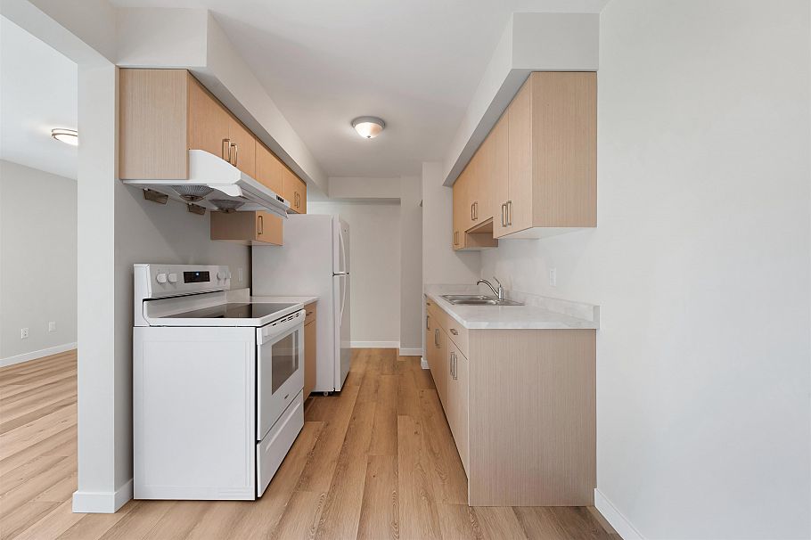 89 3441 E 49th Avenue Vancouver, BC - 9