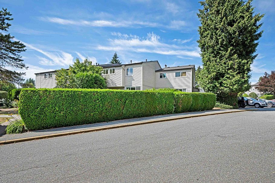 89 3441 E 49th Avenue Vancouver, BC - 2