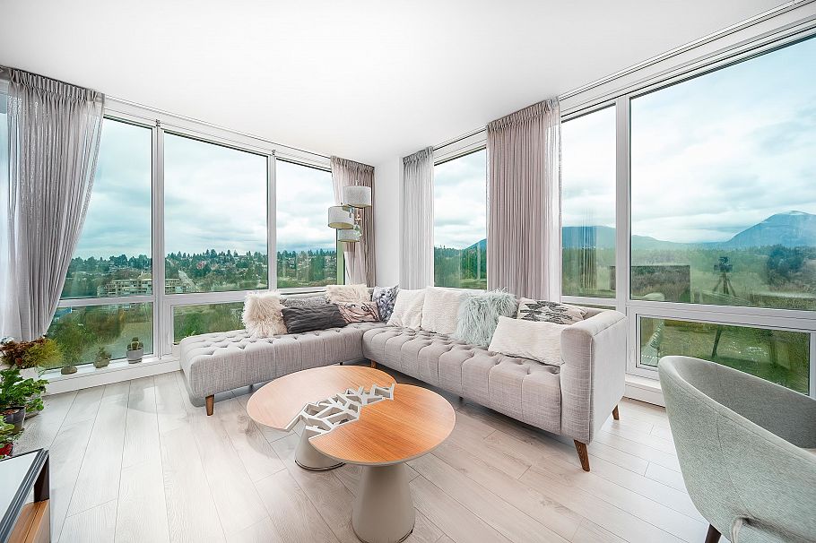 2007 680 Seylynn Cres North Vancouver, BC - 1