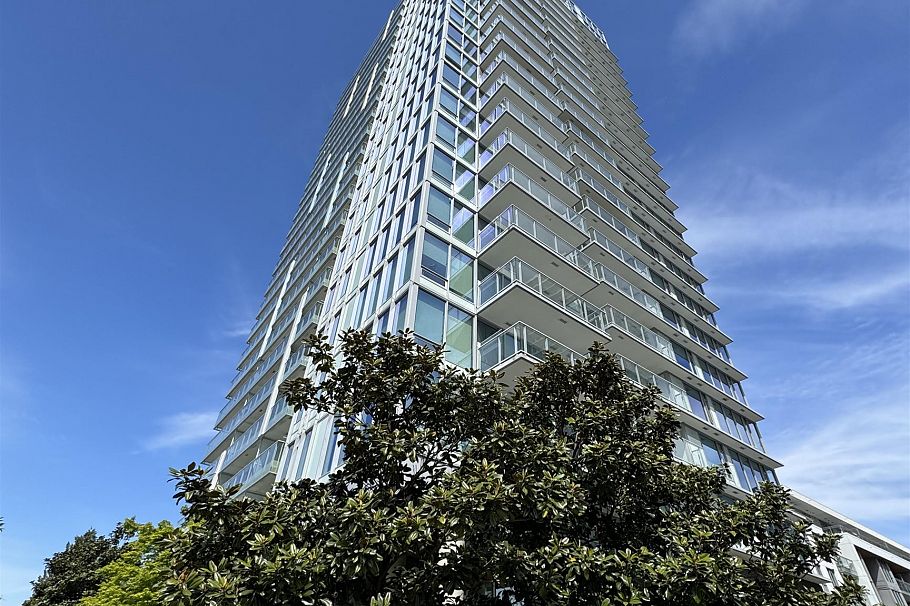 804 8031 Nunavut Lane Vancouver, BC - 1