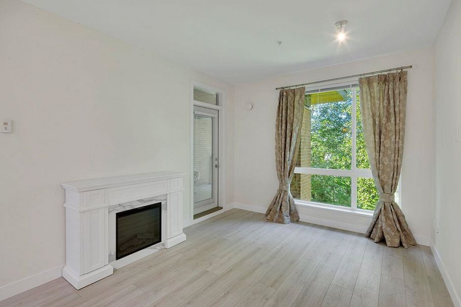 404 733 W 3rd Street North Vancouver, BC - 4