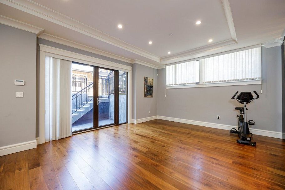 2351 W 34th Avenue Vancouver, BC - 29