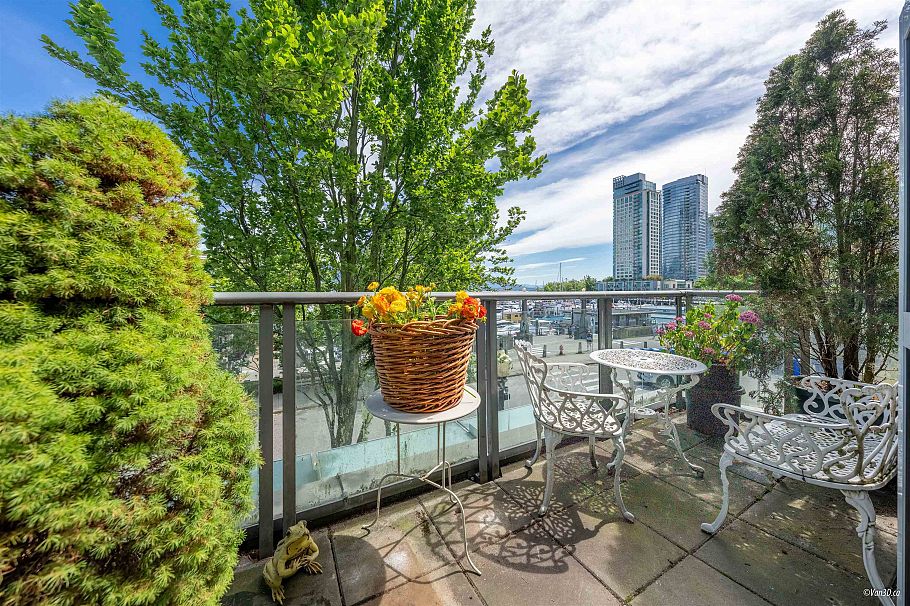 201 1520 Coal Harbour Quay Vancouver, BC - 16