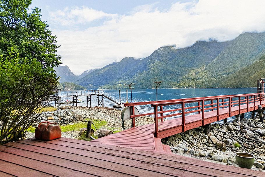 12&13 Coldwell Beach North Vancouver, BC - 36