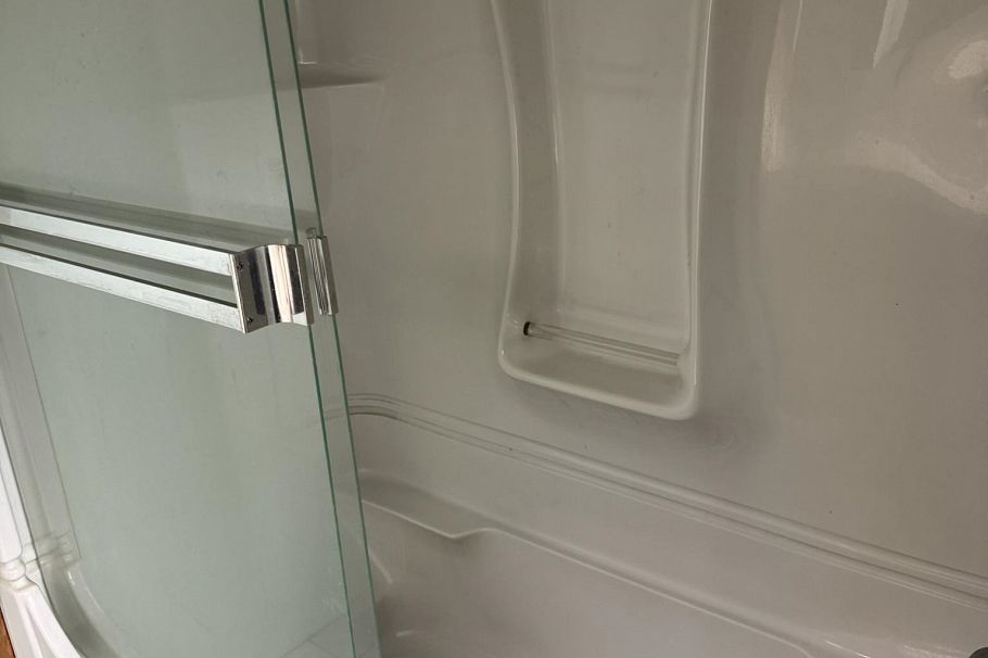 3616 Oxford Street Vancouver, BC - 11