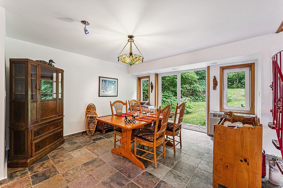 12&13 Coldwell Beach North Vancouver, BC - 11