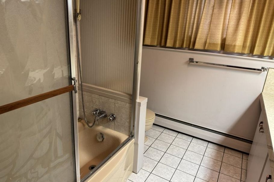 3616 Oxford Street Vancouver, BC - 28