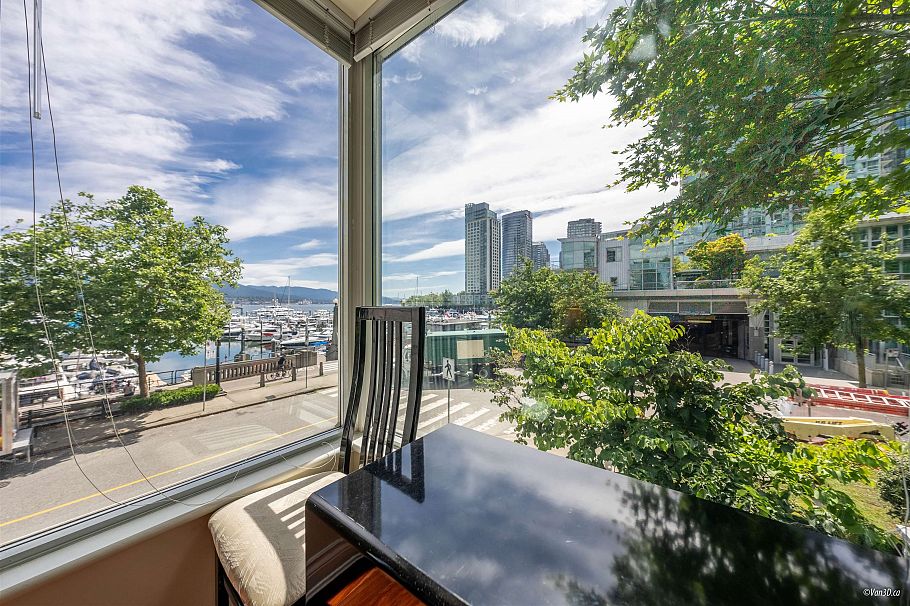 201 1520 Coal Harbour Quay Vancouver, BC - 12