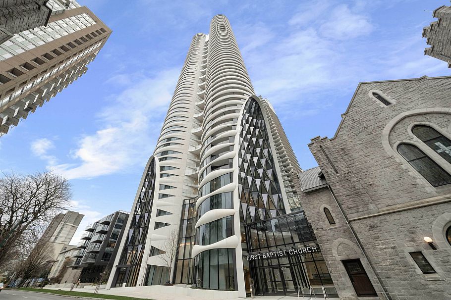 702 1033 Nelson Street Vancouver, BC - 1