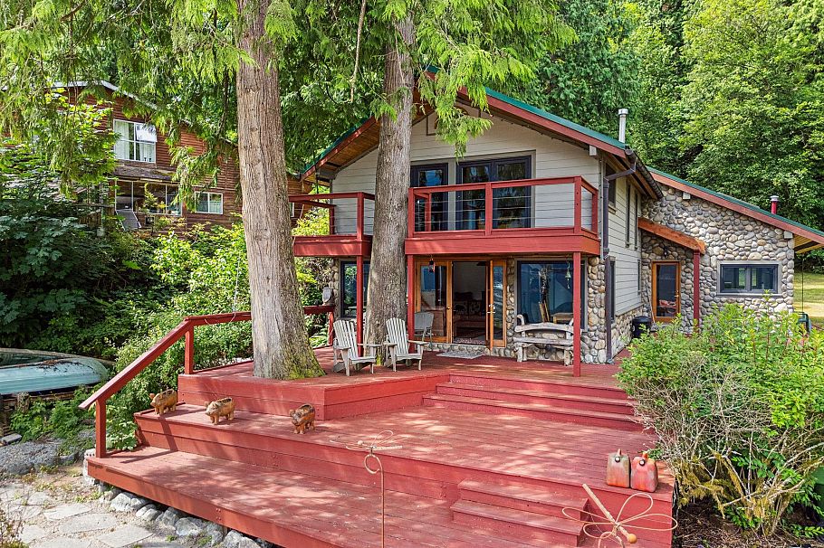 12&13 Coldwell Beach North Vancouver, BC - 2