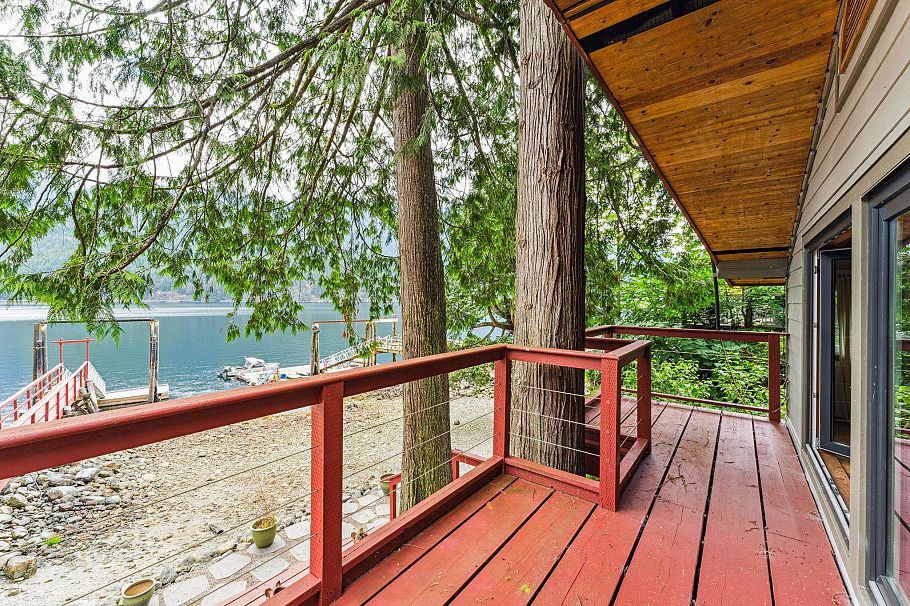 12&13 Coldwell Beach North Vancouver, BC - 38