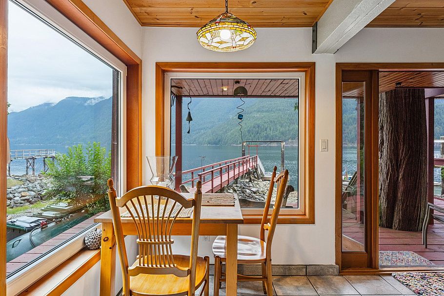 12&13 Coldwell Beach North Vancouver, BC - 18