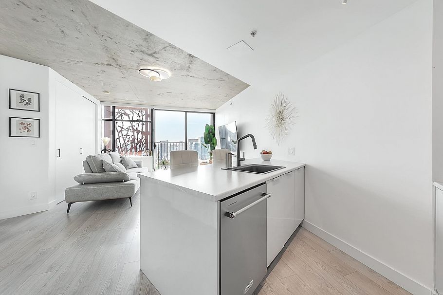 3209 128 W Cordova Street Vancouver, BC - 10