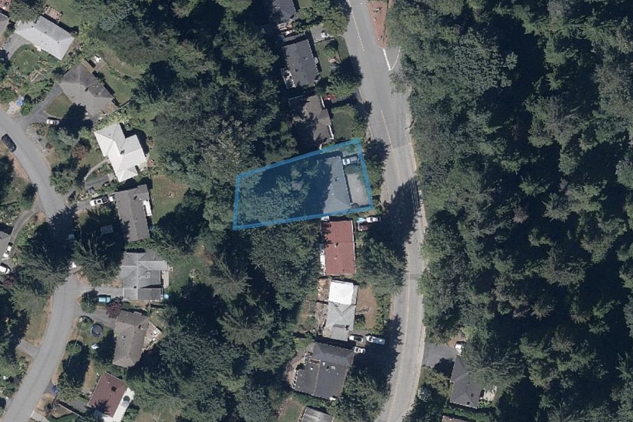 1831 Arborlynn Drive North Vancouver, BC - 2