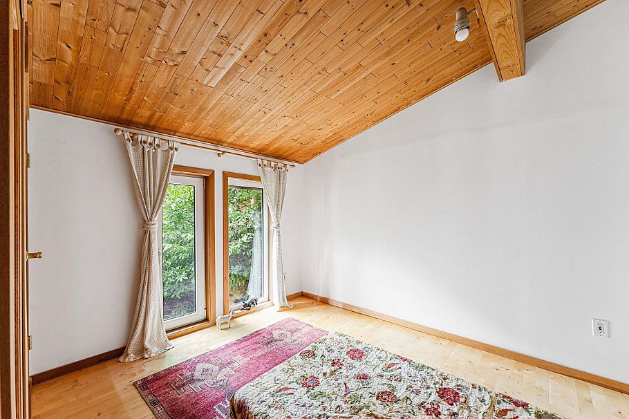 12&13 Coldwell Beach North Vancouver, BC - 25