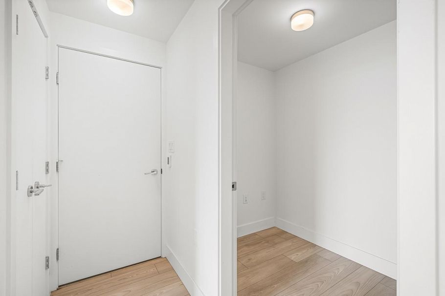 1403 8570 Rivergrass Drive Vancouver, BC - 12