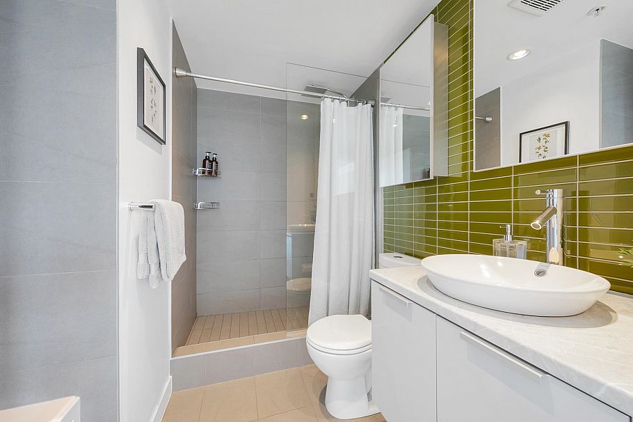 3209 128 W Cordova Street Vancouver, BC - 4