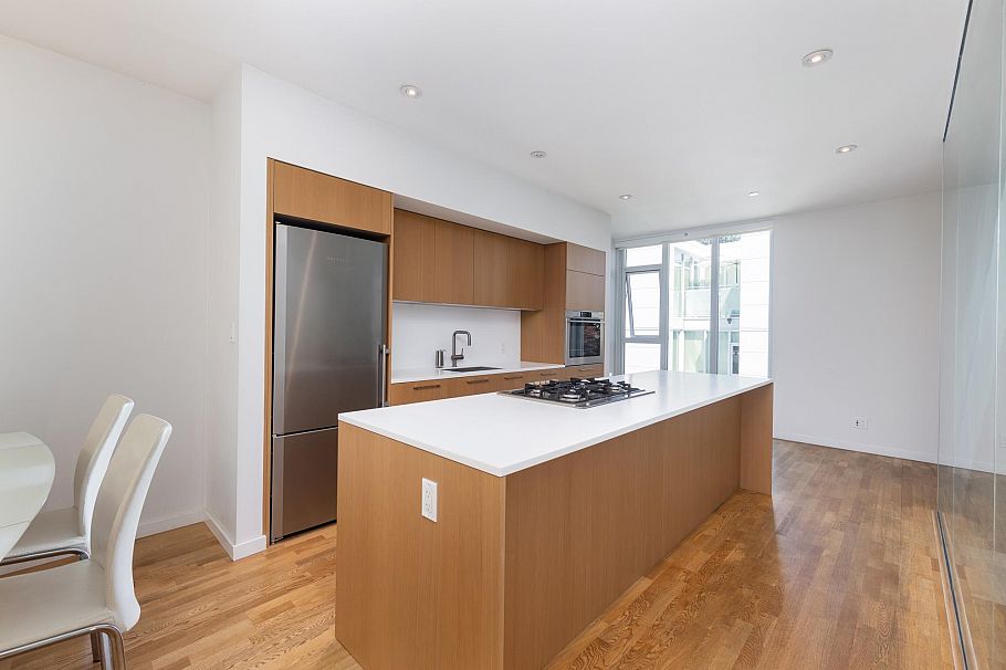 2216 Willow Street Vancouver, BC - 11