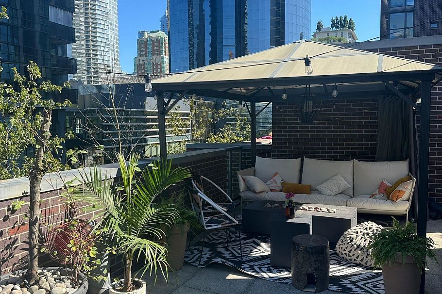 891 Helmcken Street Vancouver, BC - 11