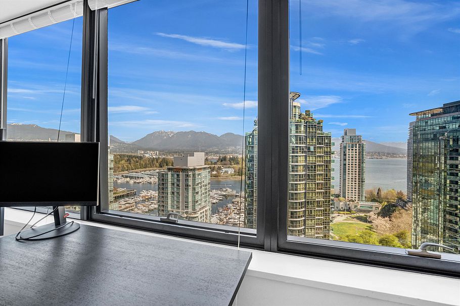 1504 1333 W Georgia Street Vancouver, BC - 3