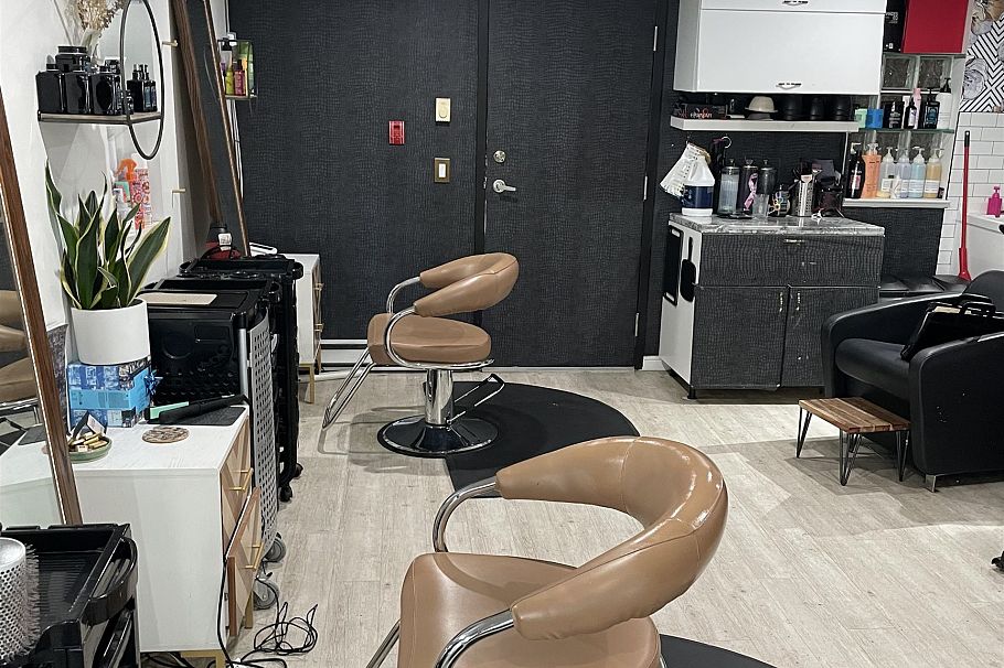 891 Helmcken Street Vancouver, BC - 4