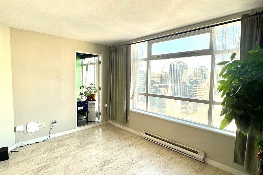 2501 438 Seymour Street Vancouver, BC - 3