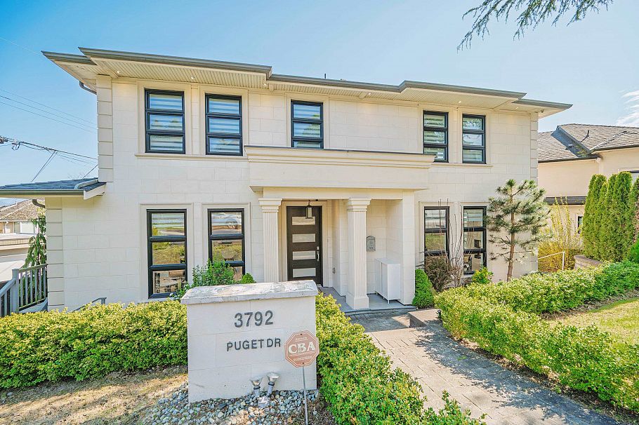 3792 Puget Drive Vancouver, BC - 2