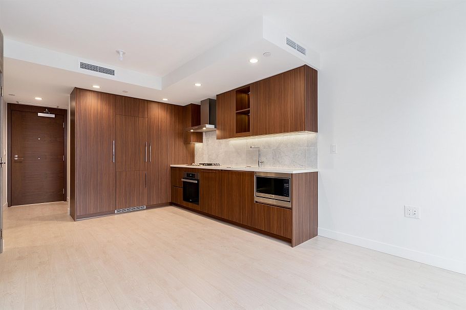 603 1768 Cook Street Vancouver, BC - 3