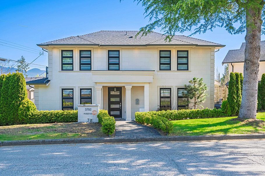 3792 Puget Drive Vancouver, BC - 1