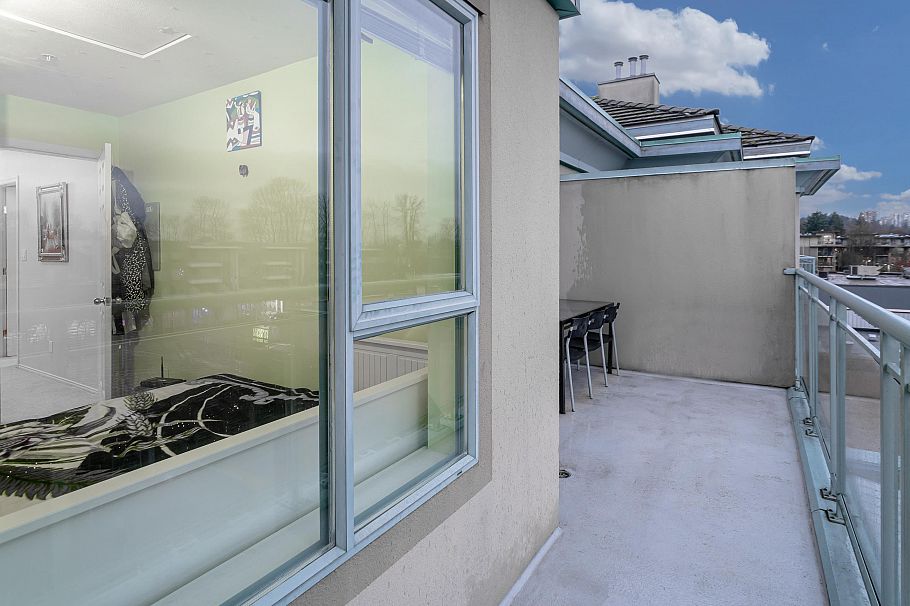 308 1085 W 17th Street North Vancouver, BC - 17