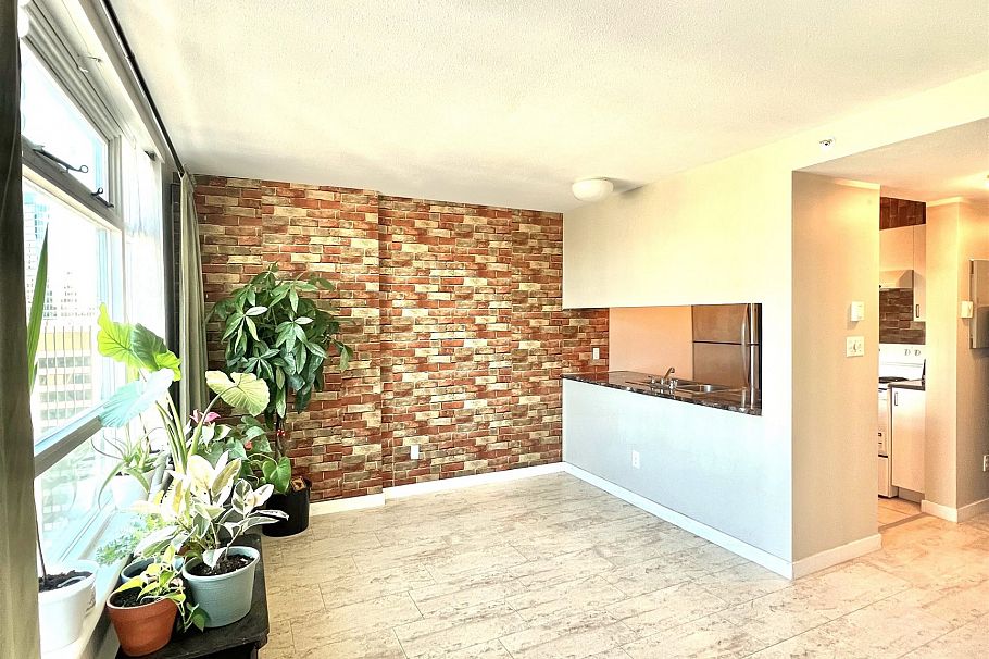 2501 438 Seymour Street Vancouver, BC - 2