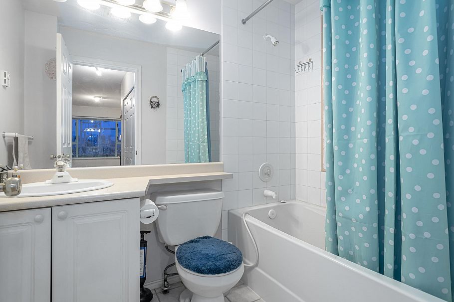 308 1085 W 17th Street North Vancouver, BC - 10