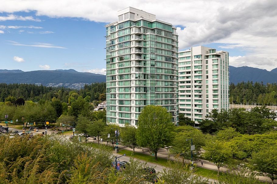 803 1723 Alberni Street Vancouver, BC - 1