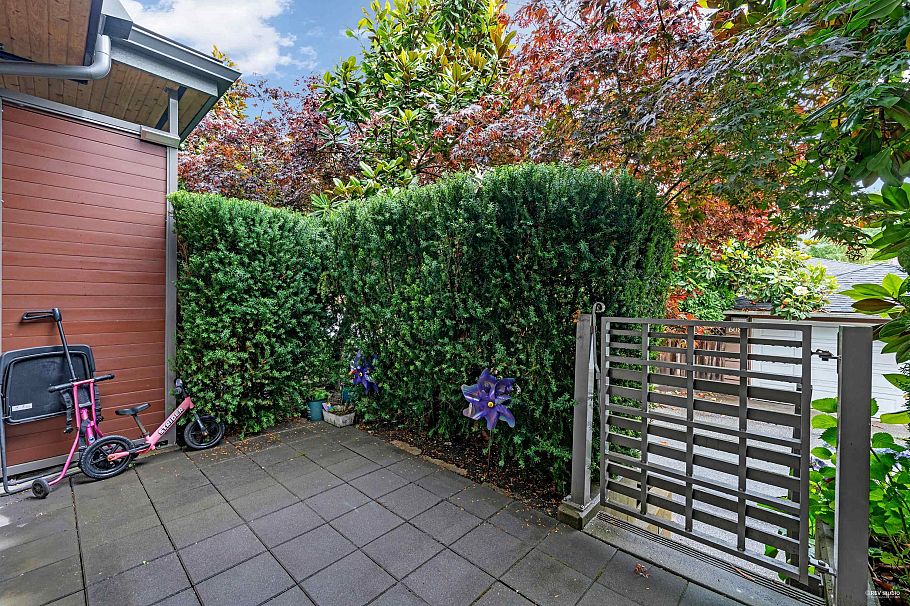 6098 Oak Street Vancouver, BC - 5