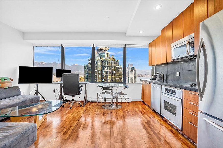 1504 1333 W Georgia Street Vancouver, BC - 5