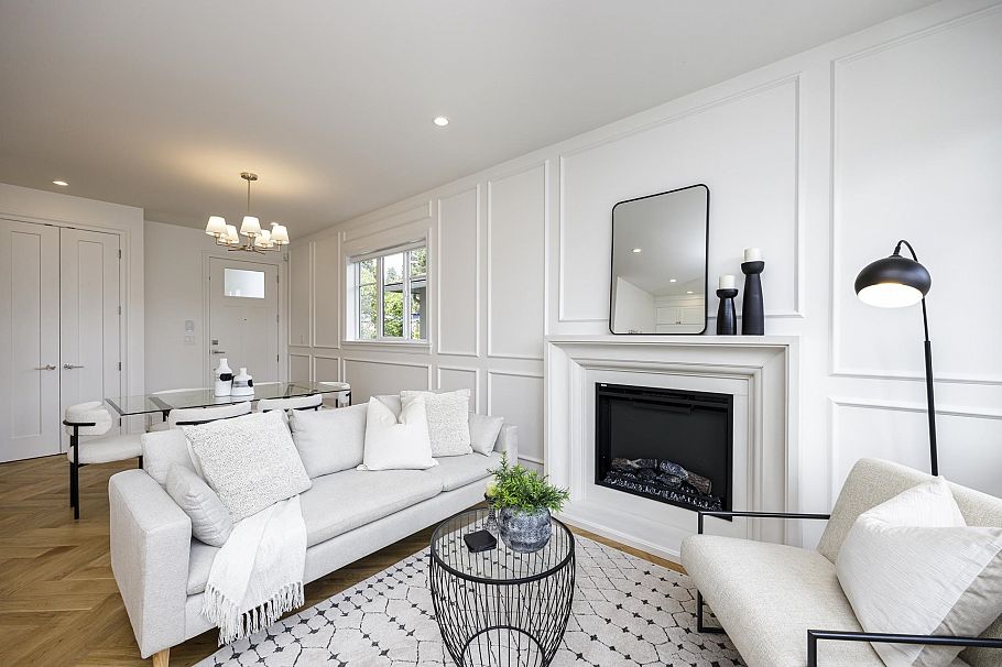 261 E 23rd Street North Vancouver, BC - 15