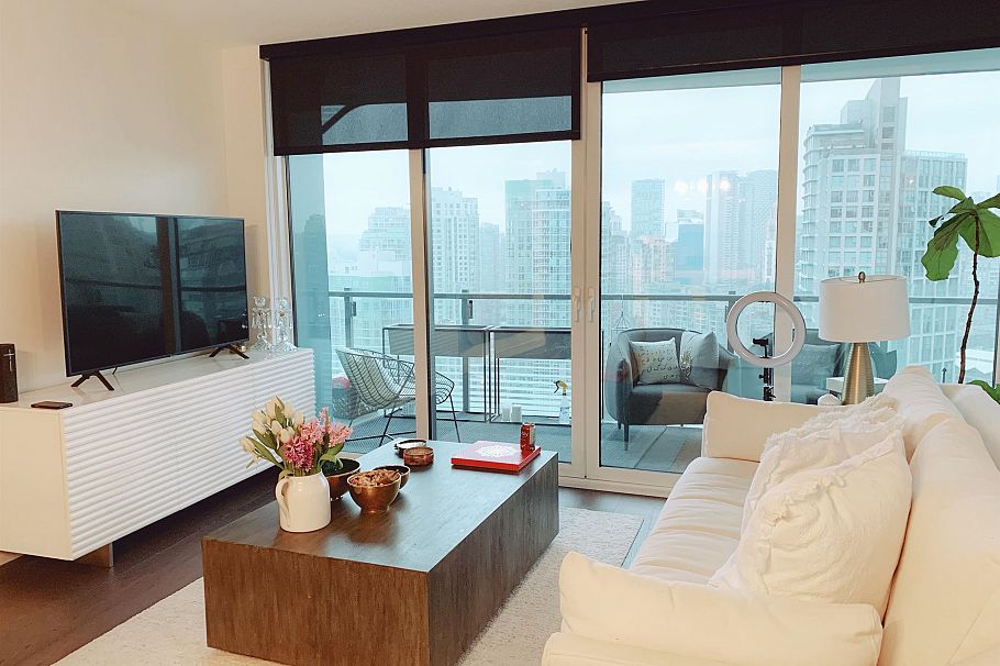 2620 89 Nelson Street Vancouver, BC - 2