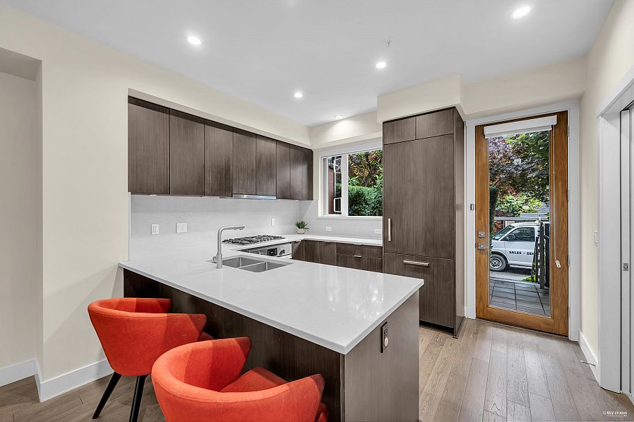 6098 Oak Street Vancouver, BC - 15