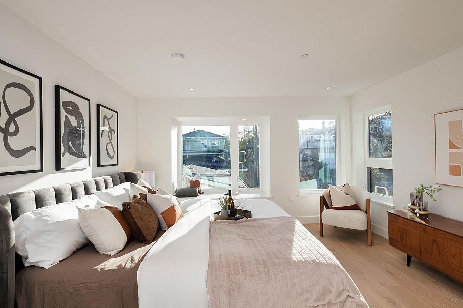 32 E 37th Avenue Vancouver, BC - 31