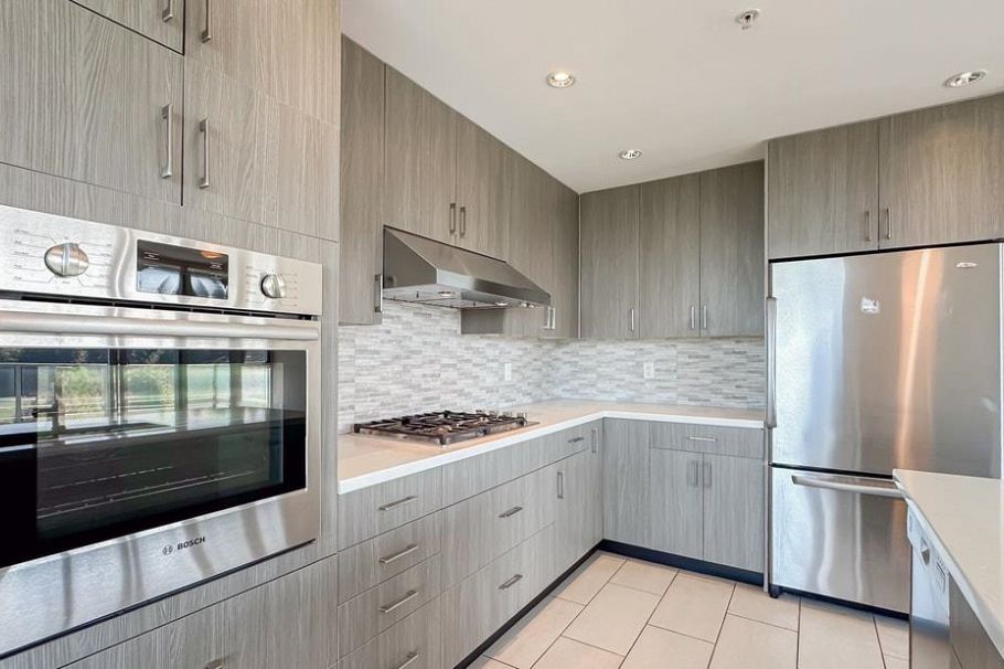 705 2688 West Mall Vancouver, BC - 11