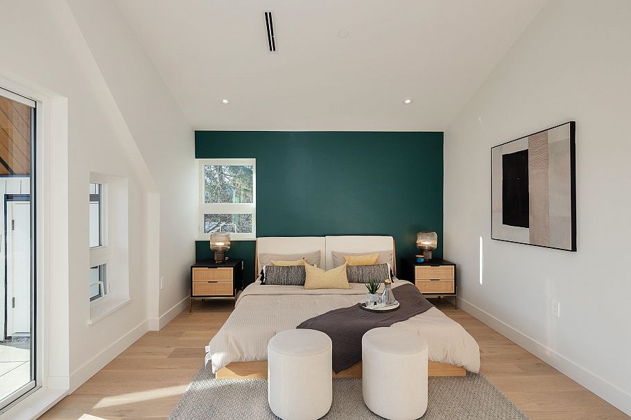 32 E 37th Avenue Vancouver, BC - 20