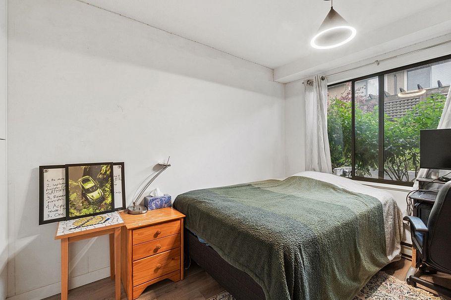 23 2133 St. Georges Avenue North Vancouver, BC - 11