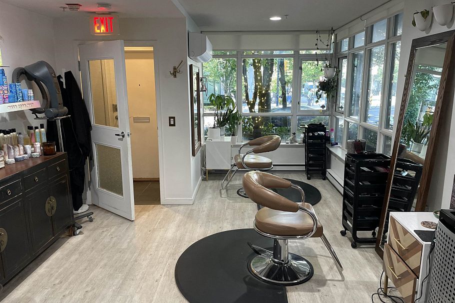 891 Helmcken Street Vancouver, BC - 3