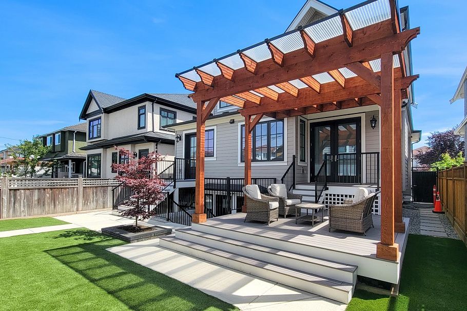 781 W 61st Avenue Vancouver, BC - 4