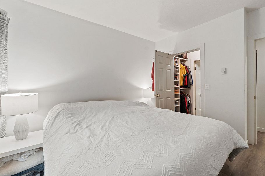 23 2133 St. Georges Avenue North Vancouver, BC - 6