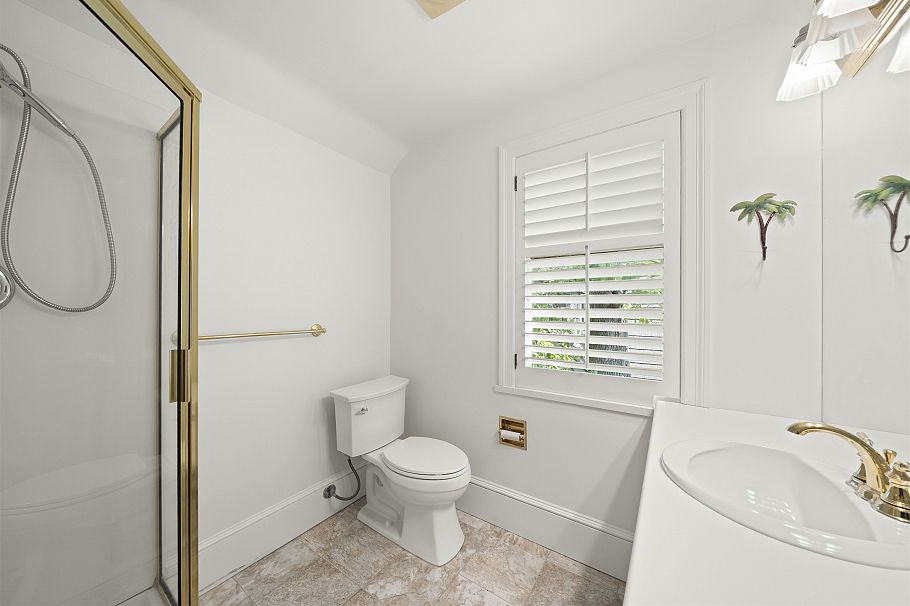 3492 W 34th Avenue Vancouver, BC - 24