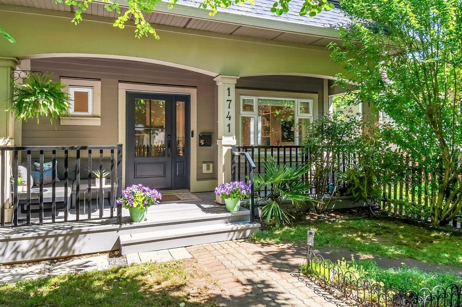 1741 E 15th Avenue Vancouver, BC - 1