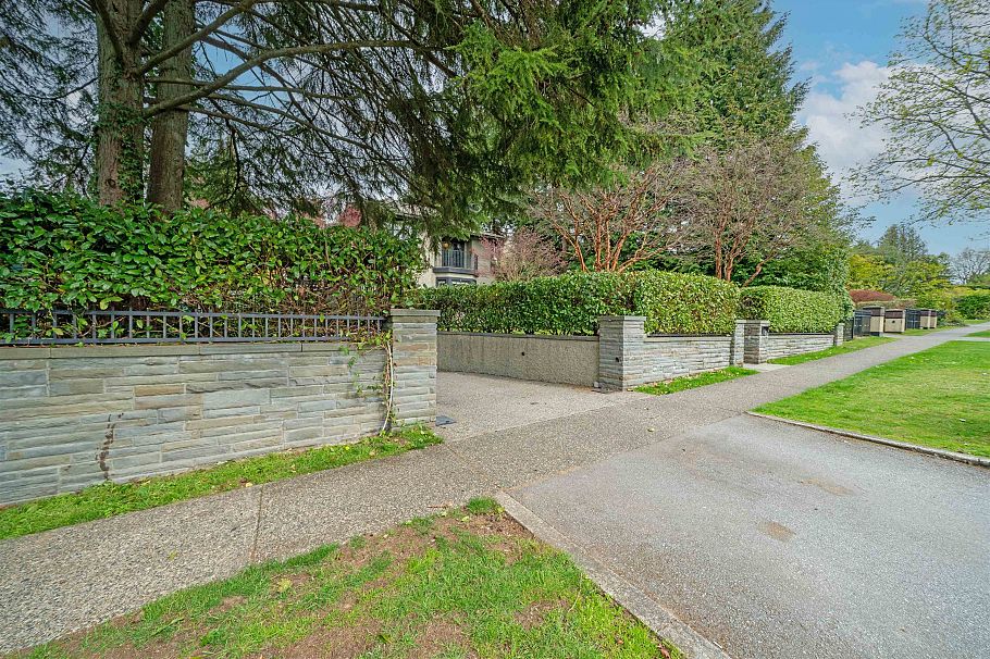 1610 Wesbrook Crescent Vancouver, BC - 36